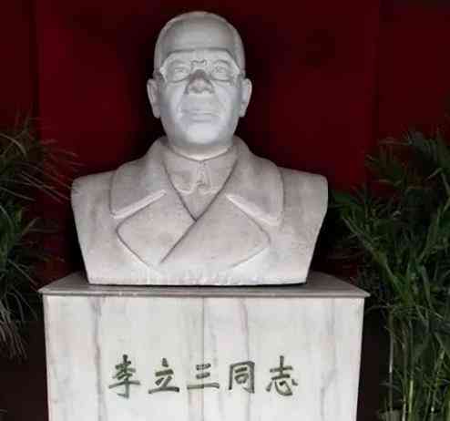 命运波折：逆境中的心灵独白
