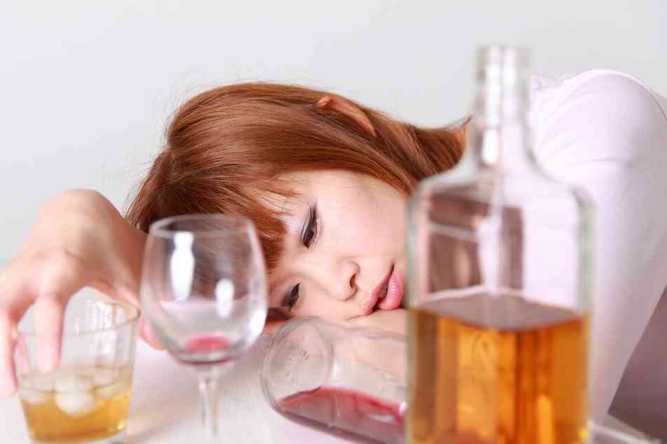 全方位攻略：如何避免喝晕及处理酒后不适，解锁健饮酒之道