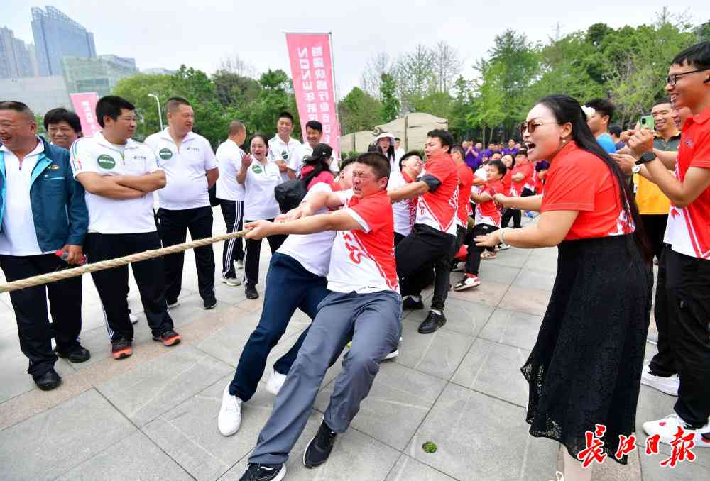 探讨拔河运动在体育竞技中的地位与价值
