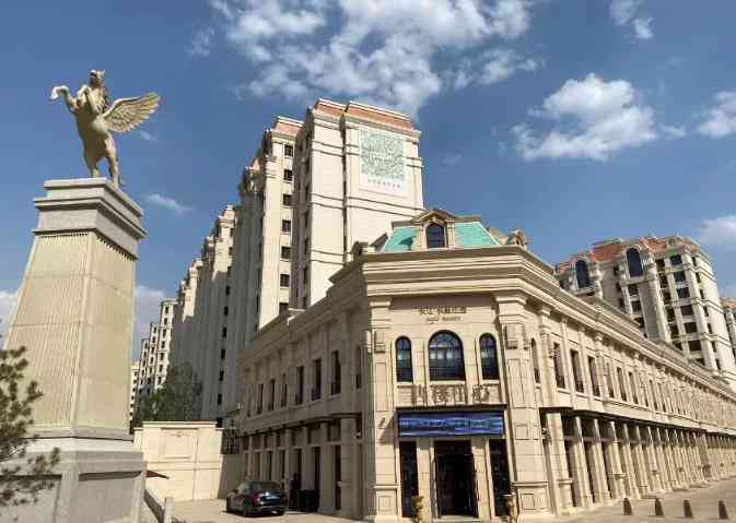 话术nn根据画面写AI文案：结合视觉内容创作吸引眼球的营销文案