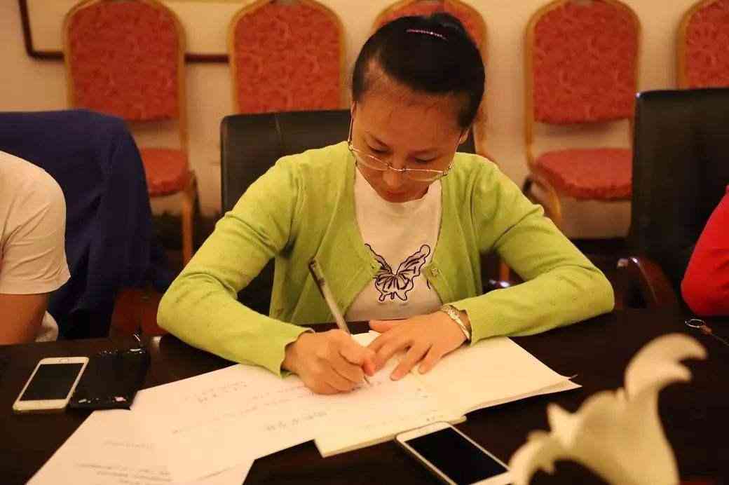 劳动者未提前一个月通知单位辞职或离职的后果及赔偿处理