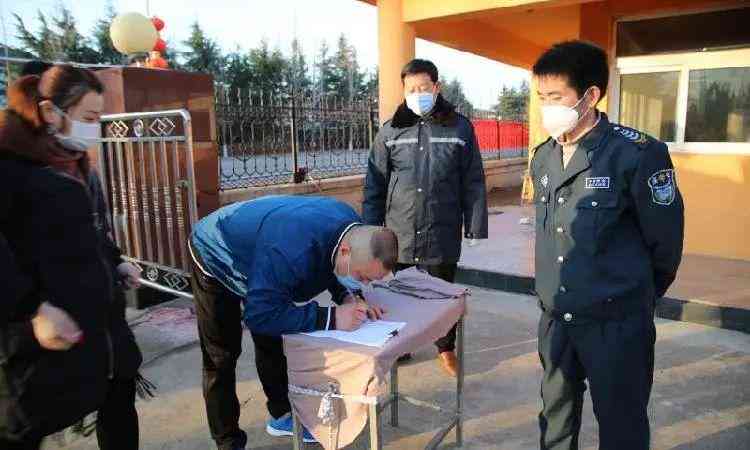 提前离岗工资还涨吗：涨幅计算、发放方式及政策解读-提前离岗工资怎么发放