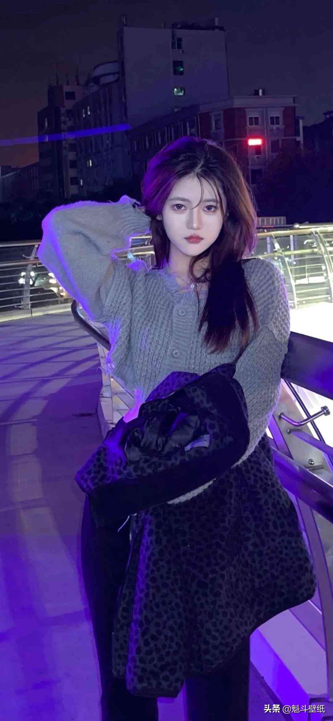 抖音内容创作指南：如何结合热门视频与精准文案提升影响力及吸引粉丝