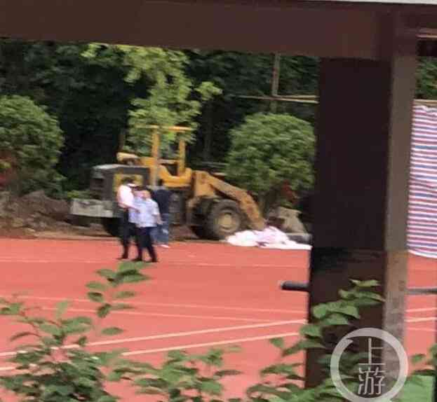 '操场重大案件最新进展：关键线索浮出水面'