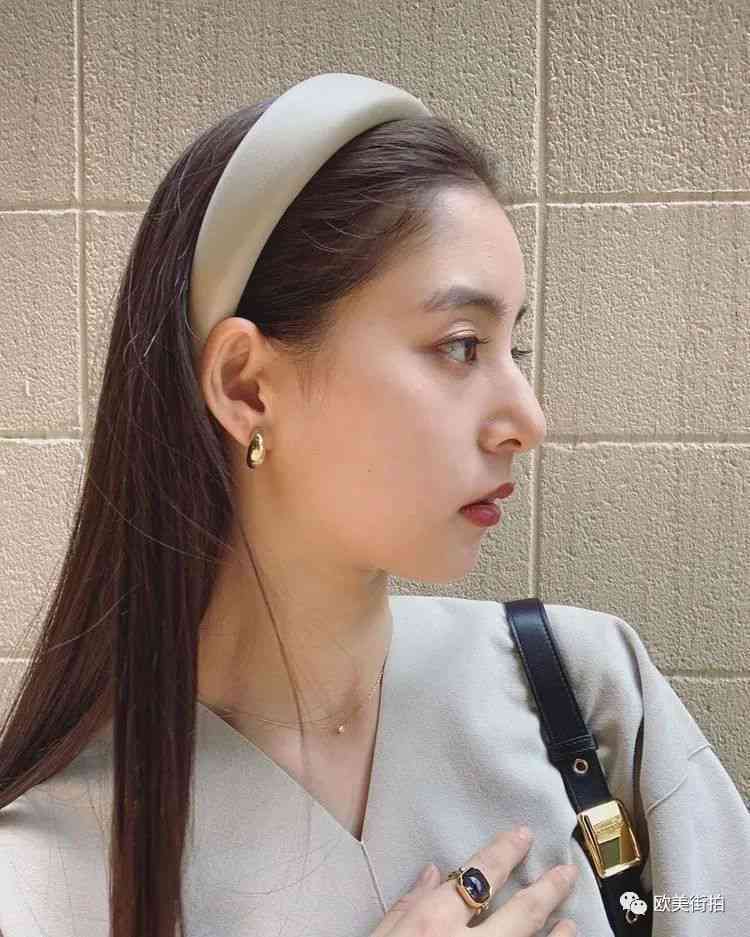 全方位美妆指南：打造完美精致妆容的必备技巧与秘诀