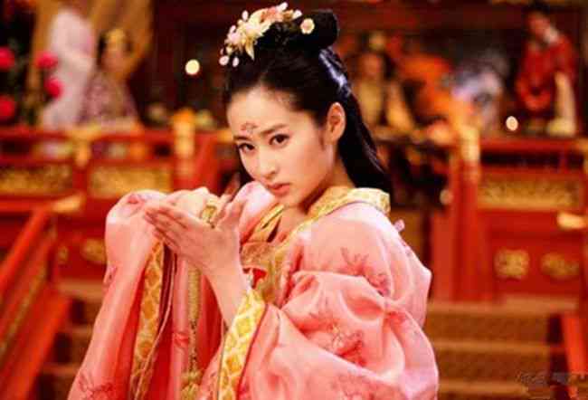 探索古装汉服之美：历文化解读与流行趋势一览