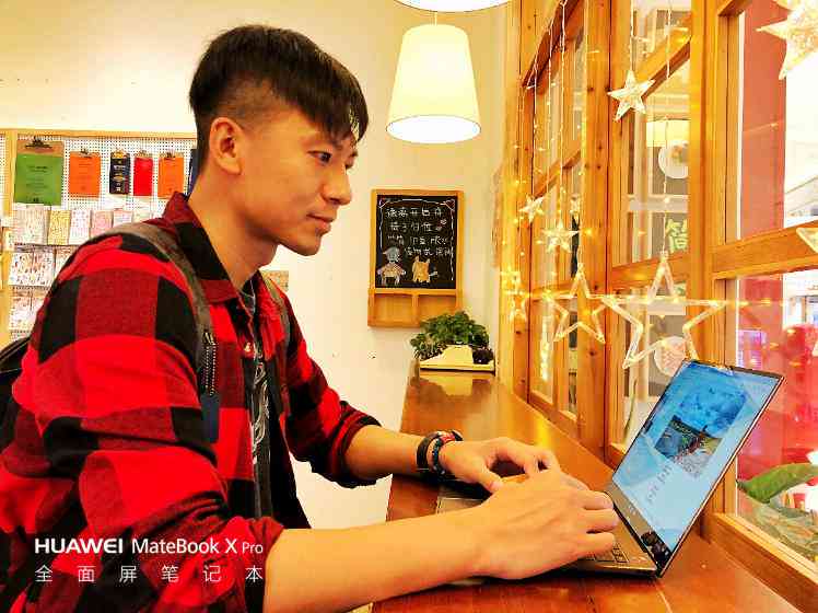 智能驱动：百度AI赋能通用文字创作助手