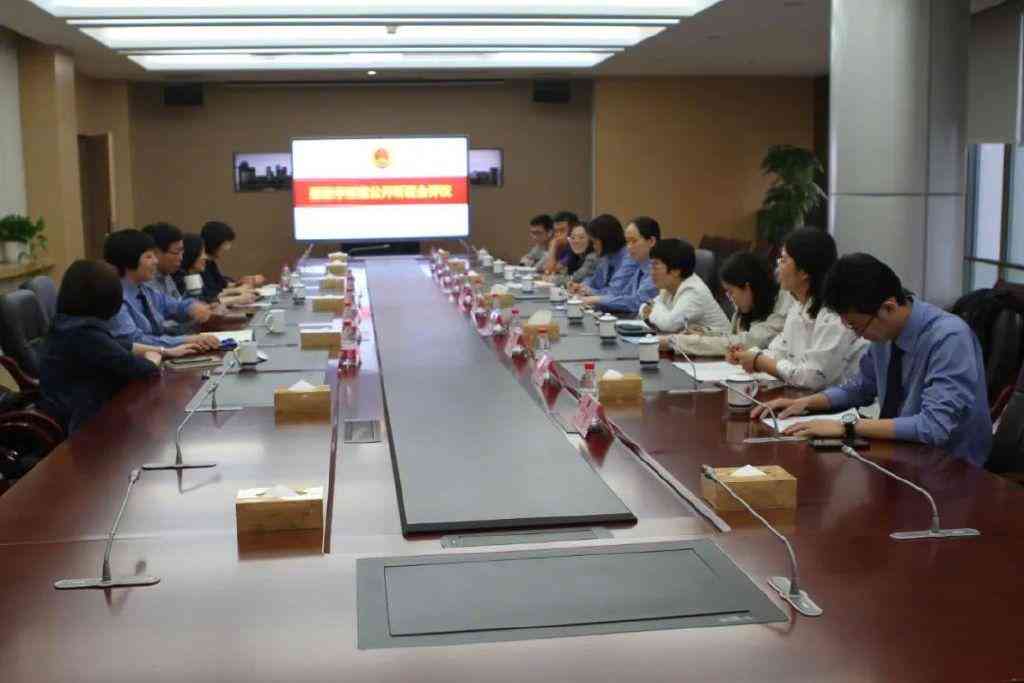 日结工资算不算工伤：工资、赔偿与保险费解析