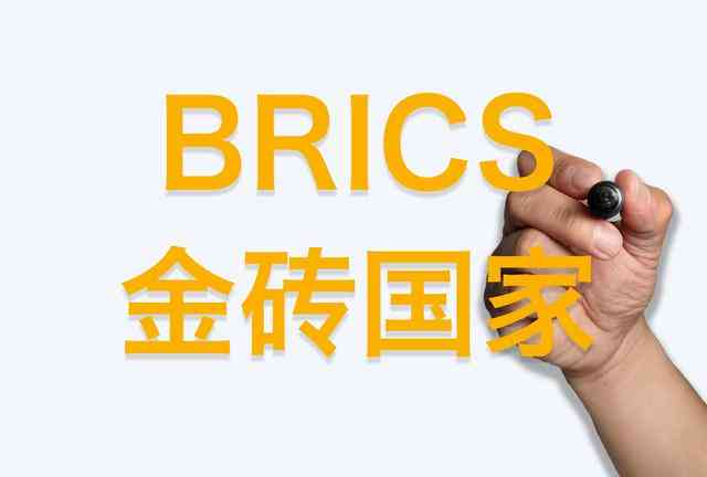 合并撰写：如何高效整合总结与报告的要点