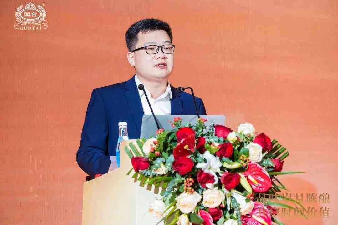 融入核心价值：打造独特简介范文指南