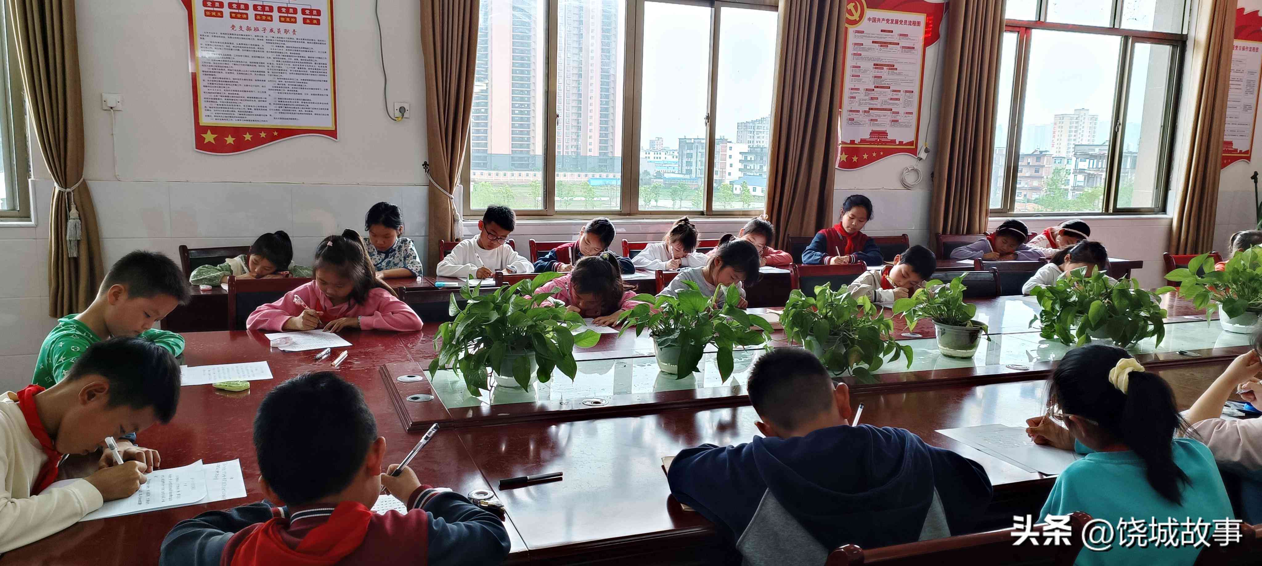新华妙笔ai写作工具安装：支持手机版与苹果系统安装指南