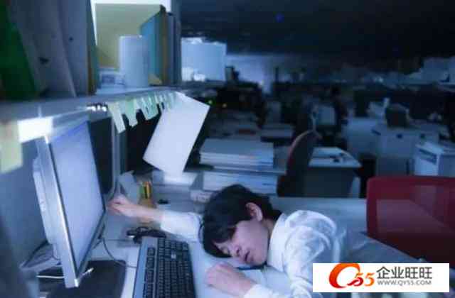 暑假工可以休息吗：是否可随时离职、加班及全职工作疑问解析