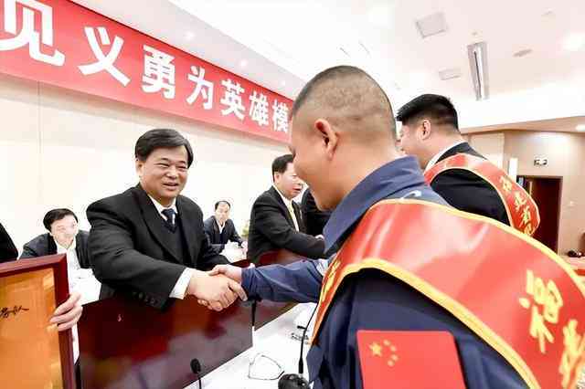 曲岩英勇救人：工伤认定进展追踪，见义勇为者权益保障再审视
