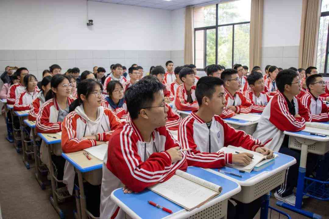 训练写作能力：整合软件、方法、书、素材及小学语文核心素养提升策略