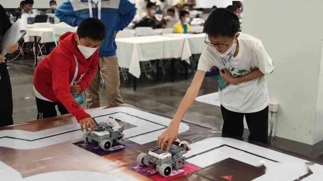 小学生机器人课程体验与收获：探索科技教育的之一手感受与反馈