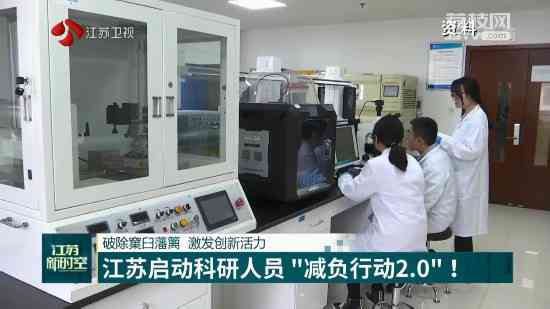 AI机房课朋友圈文案：揭秘最新AI技术，分享学心得，激发创新灵感