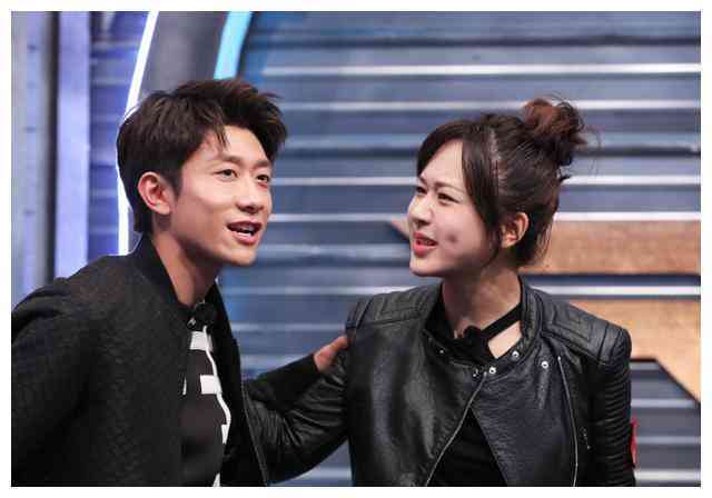 智能AI文案创作助手：一键生成高效营销文案