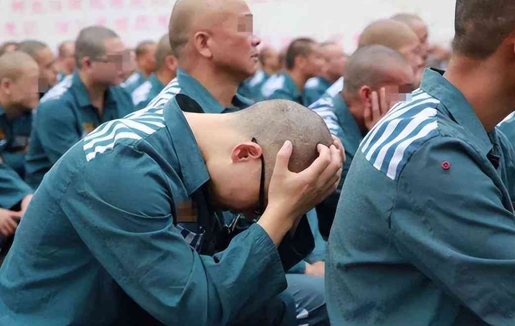 服刑人员认定工伤程序：认定流程、赔偿与补偿办法详解
