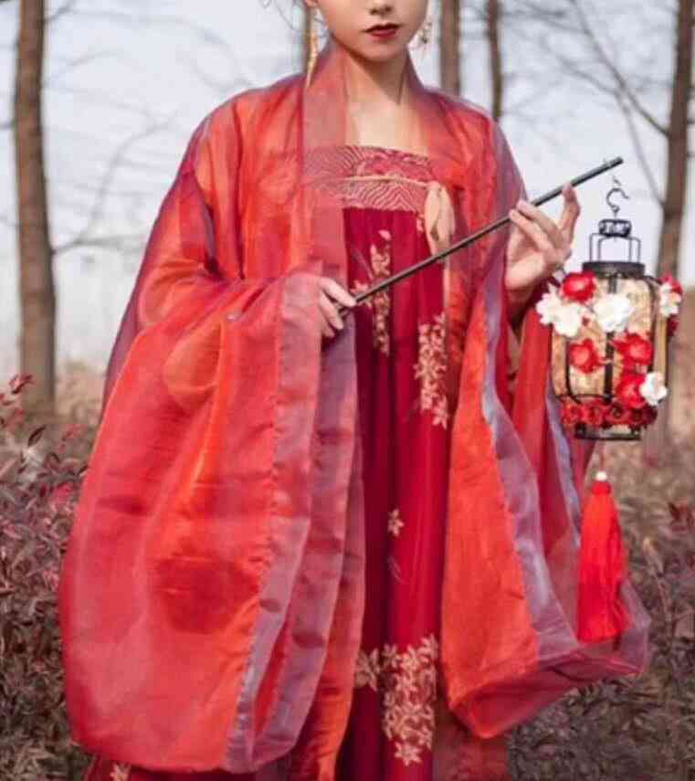 汉服婚纱文案：简短押韵短语合集与拍摄灵感短句