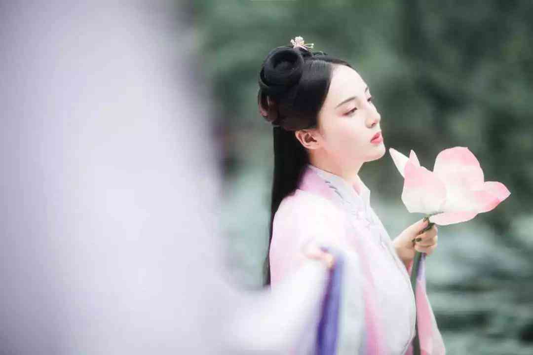 汉服婚纱文案：简短押韵短语合集与拍摄灵感短句