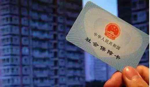 未成年工可以买工伤保险吗：现在及社保参保情况与费用解析