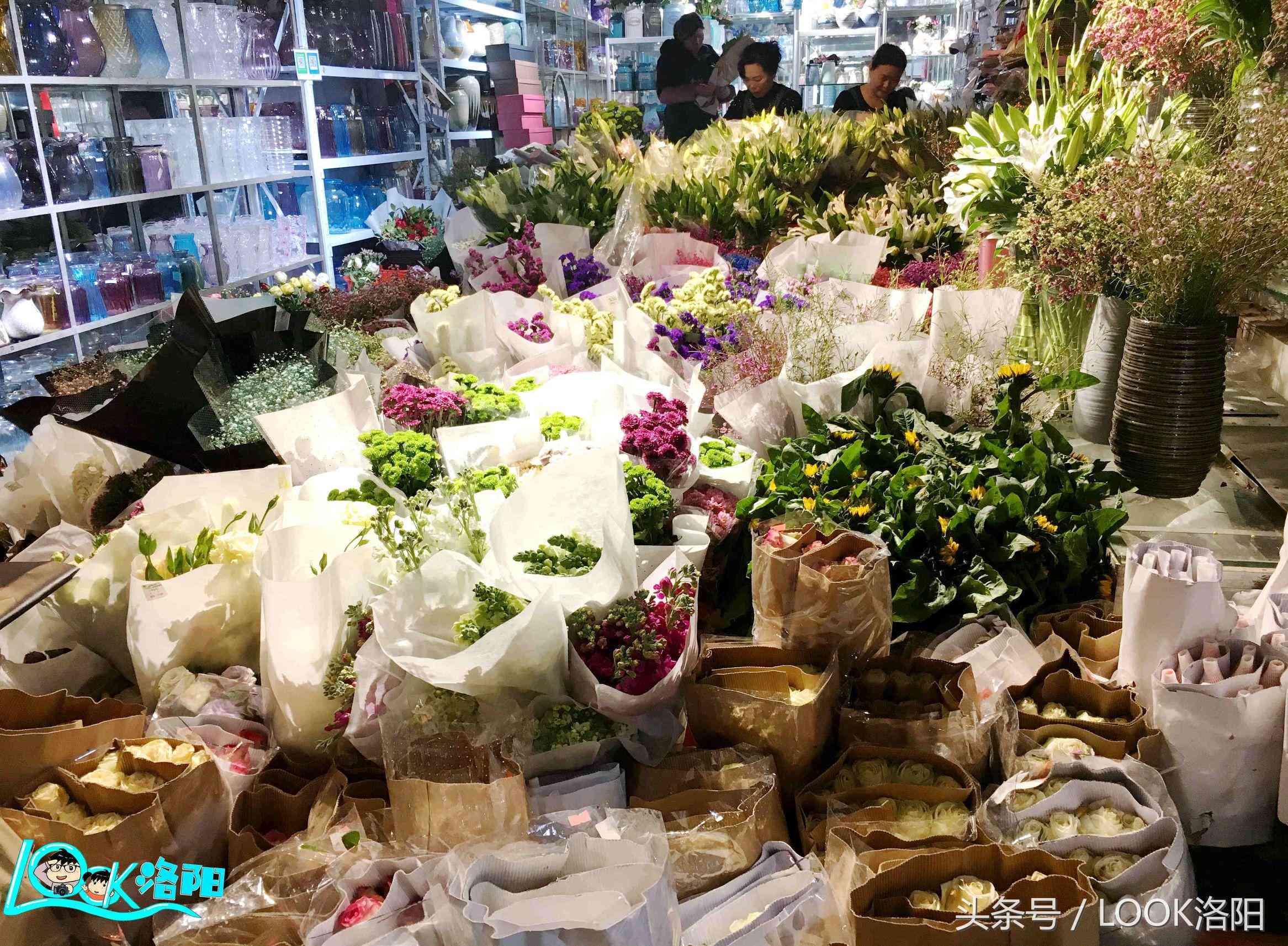 花店摆摊文案：简短短句创意汇编，卖花吸引顾客必备