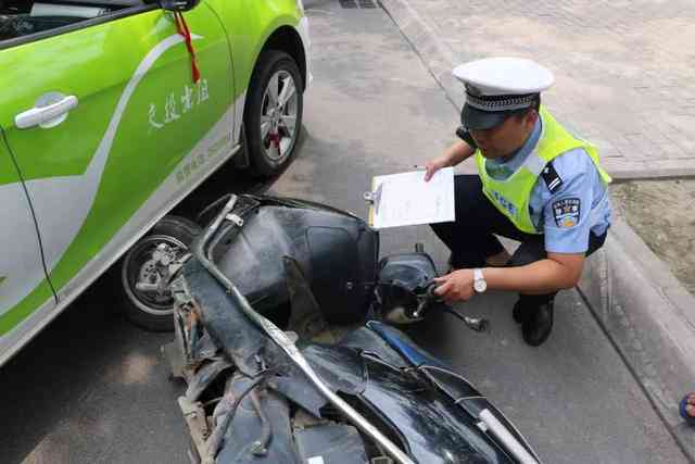 本人全责如何处理及车辆损坏，保险公司是否赔偿与车祸后续处理