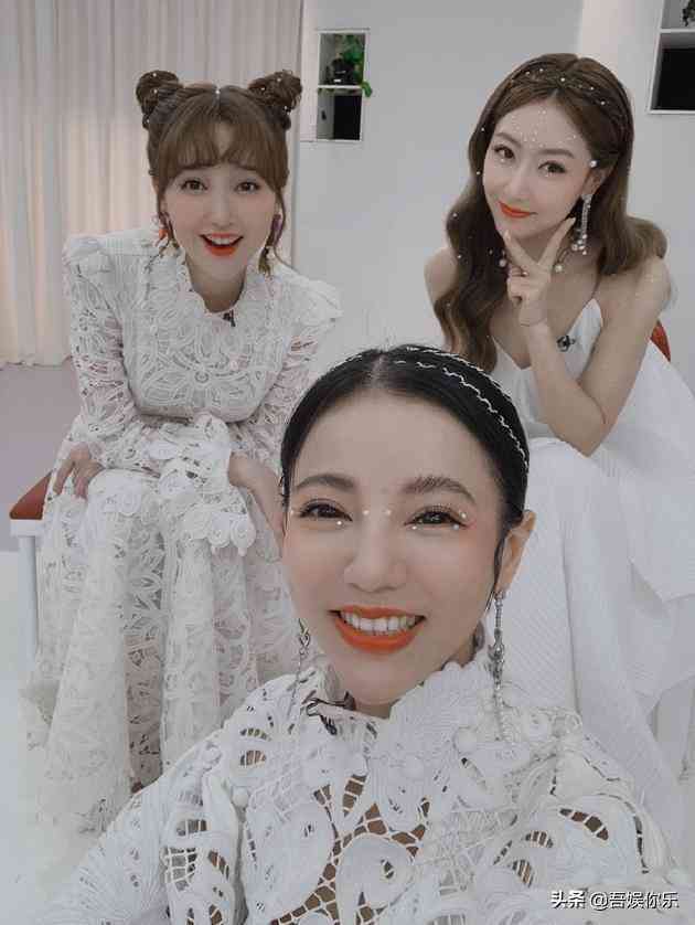 抖音AI合照好朋友文案搞笑：创意搞笑版合照文案攻略