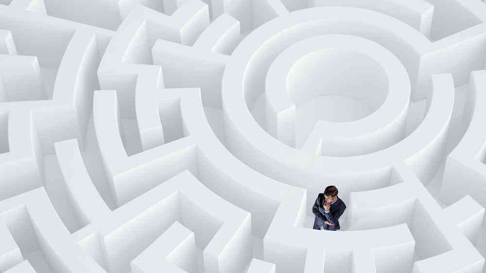 '工伤并发，保险公司拒绝理赔'