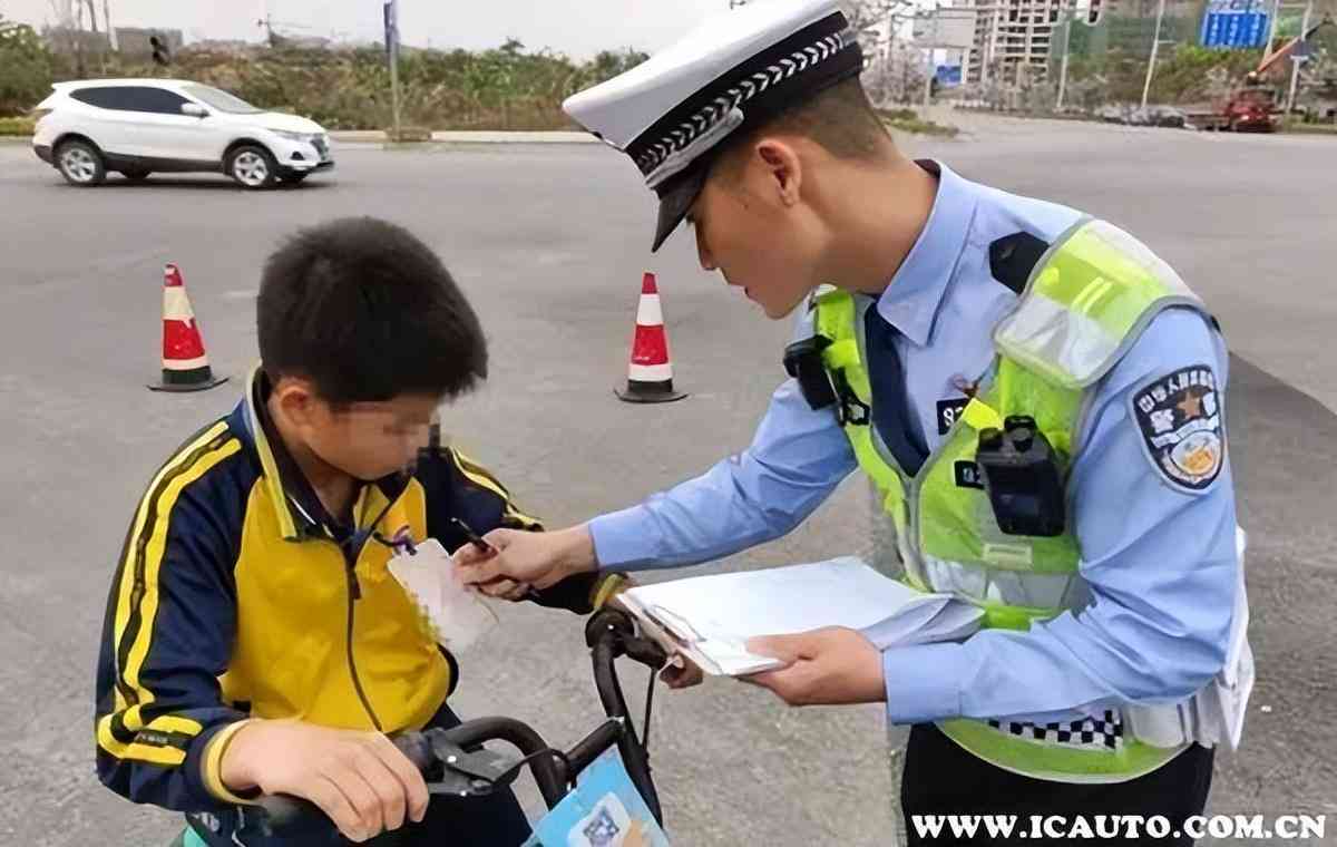 '次要责任事故如何进行赔偿与赔付流程解析'