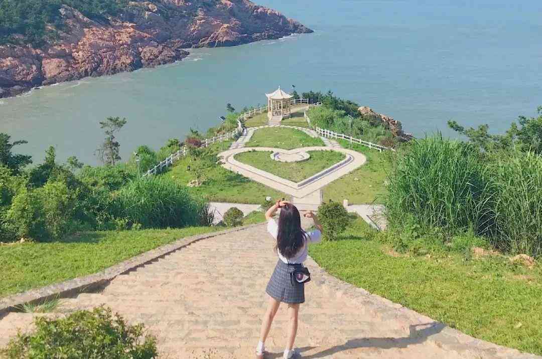 AI一键生成：小红书婚纱摄影创意文案攻略，全面覆拍摄技巧与热门风格解析