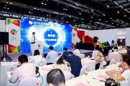 豆包可以ai写作吗：探索人工智能在内容创作中的应用与实践