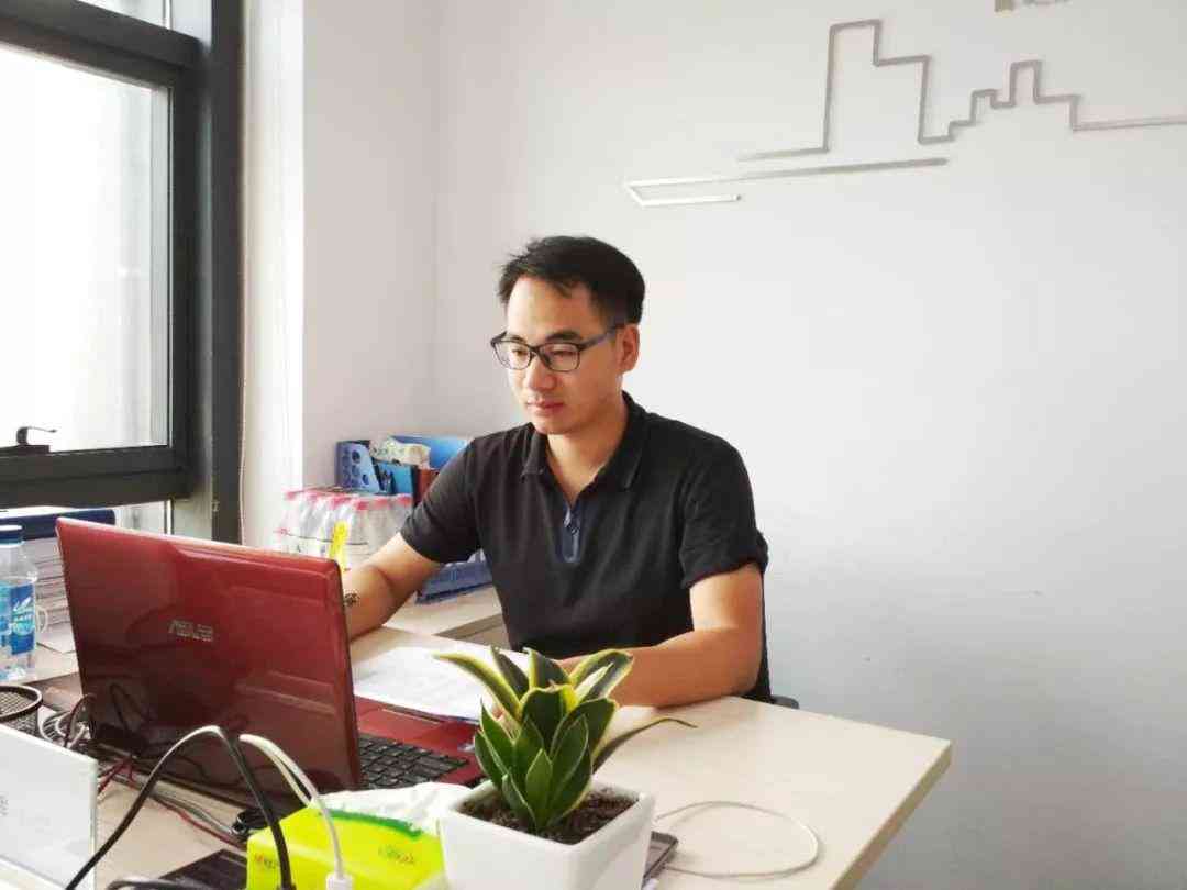业工作一年还算高校业生吗——英应届业生身份界定探讨