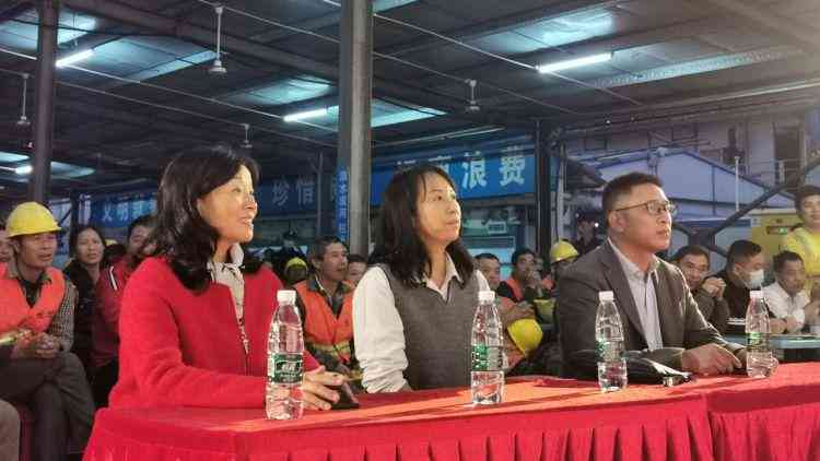 '工伤认定受阻，民工受伤     之路如何行——工伤责任无法认定时的应对策略'