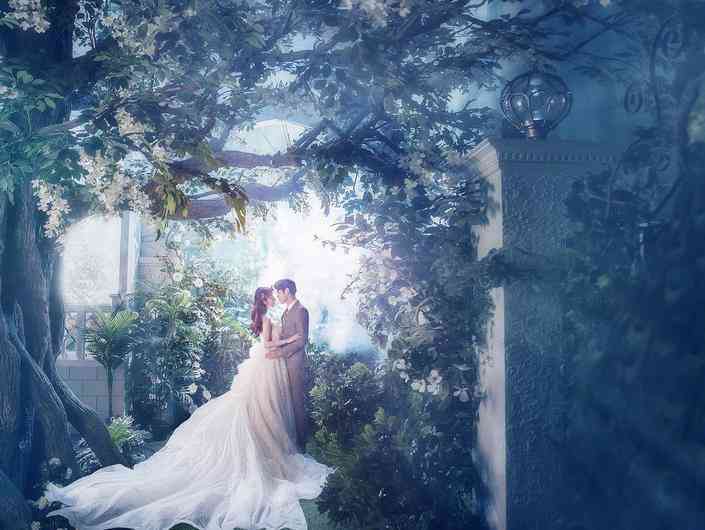 携手时光：母女共筑AI奇幻婚纱摄影故事