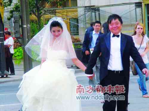 母女拍婚纱照的寓意：传递亲情与福的象征及文案分享