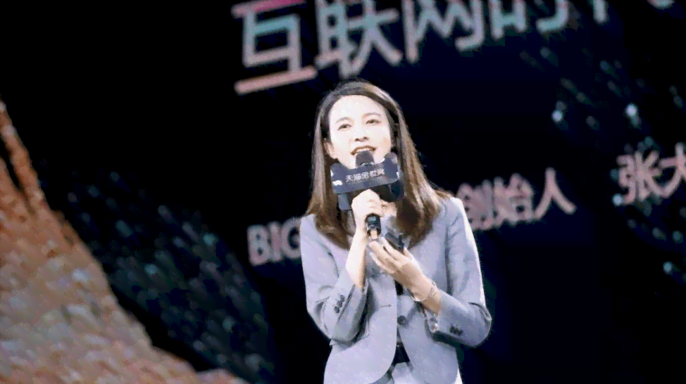女性配音技巧与子创作指南：涵角色塑造、情感表达及声音演绎全攻略