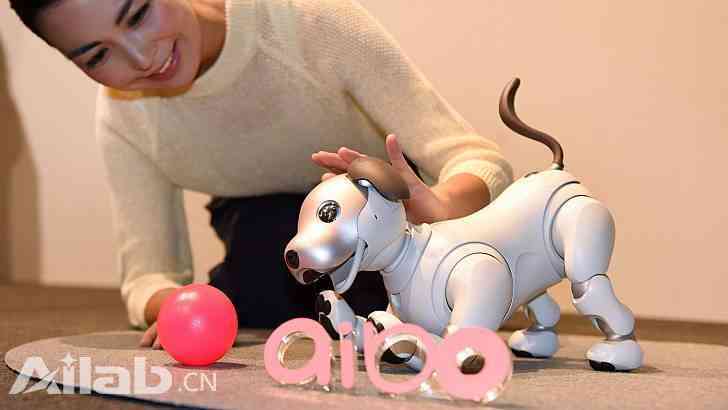索尼ai叫什么：索尼aIII、AIAP、AIPHA及aibo宠物机器人全解析