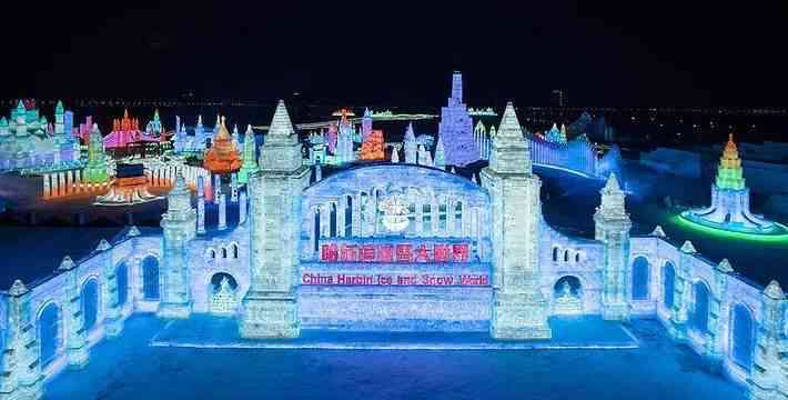 ai绘画冰雪城堡文案怎么写才能既好又好看，完美呈现冰雪魅力