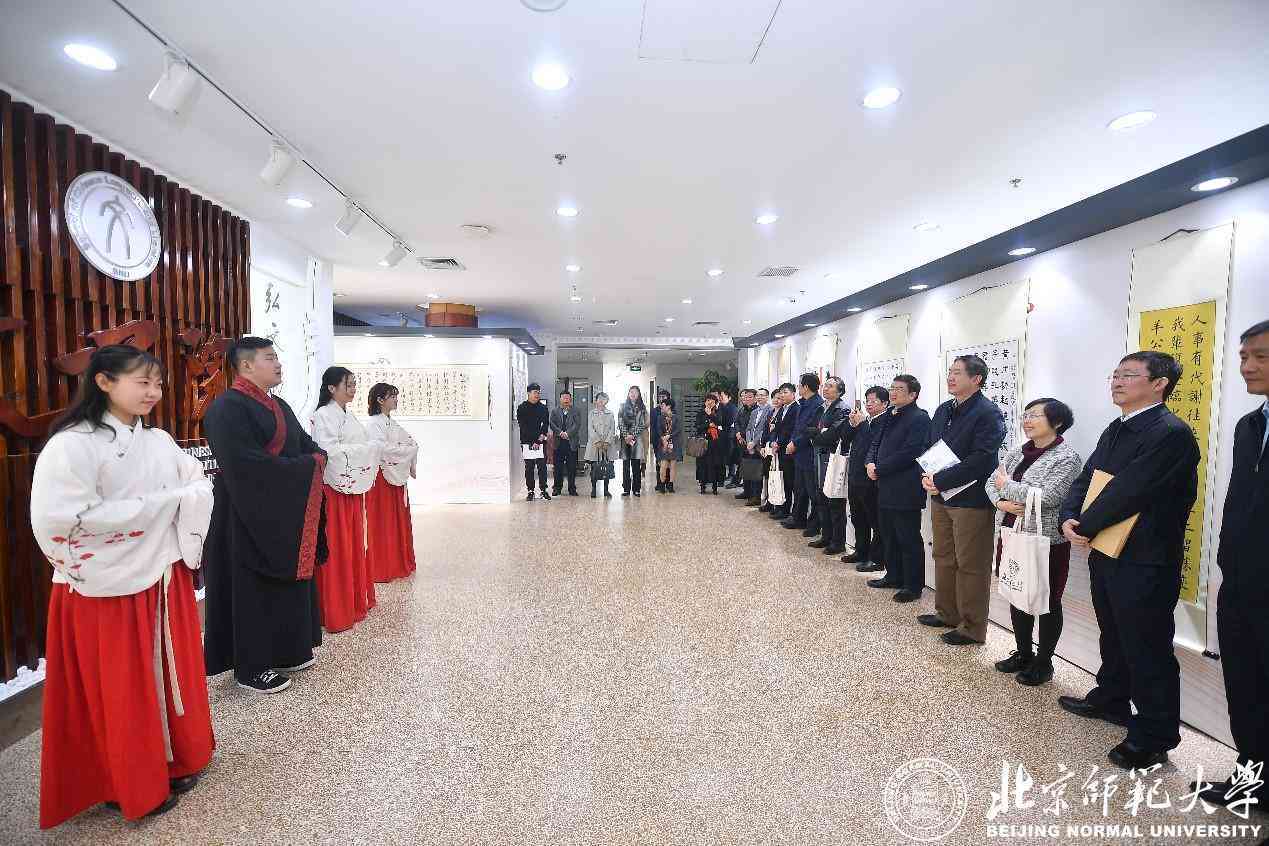 探索高效学：AI辅助写作小程序推荐指南——专为考察课论文打造