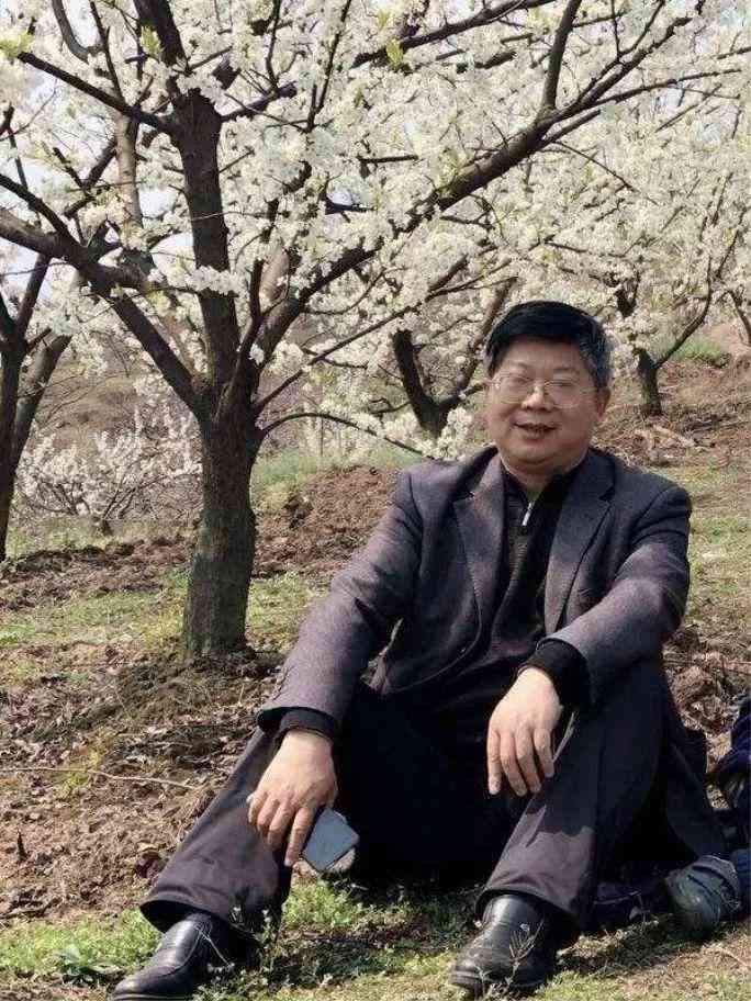 兼职AI写作软件使用指南：全面解析如何高效利用人工智能进行写作兼职