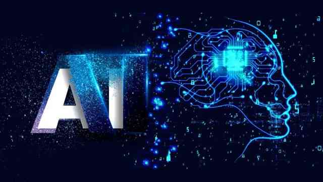 拥抱变革：AI创作时代，无需过度忧虑