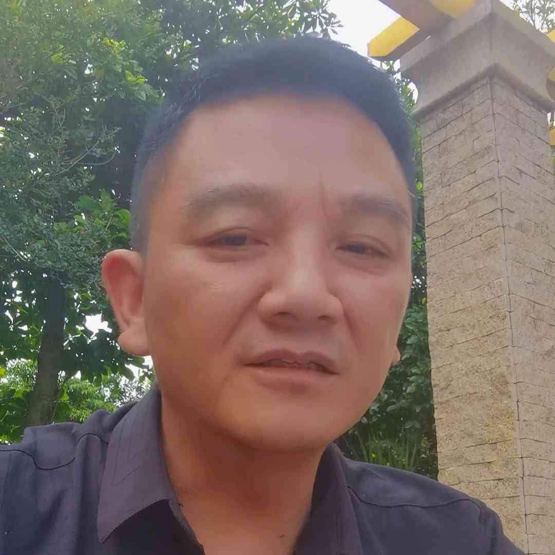 《掌握新媒体标题秘：全方位解锁文章点击与转化之道》