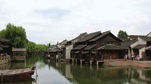 乌镇智慧景区建设全景解析：技术创新与旅游体验的深度融合
