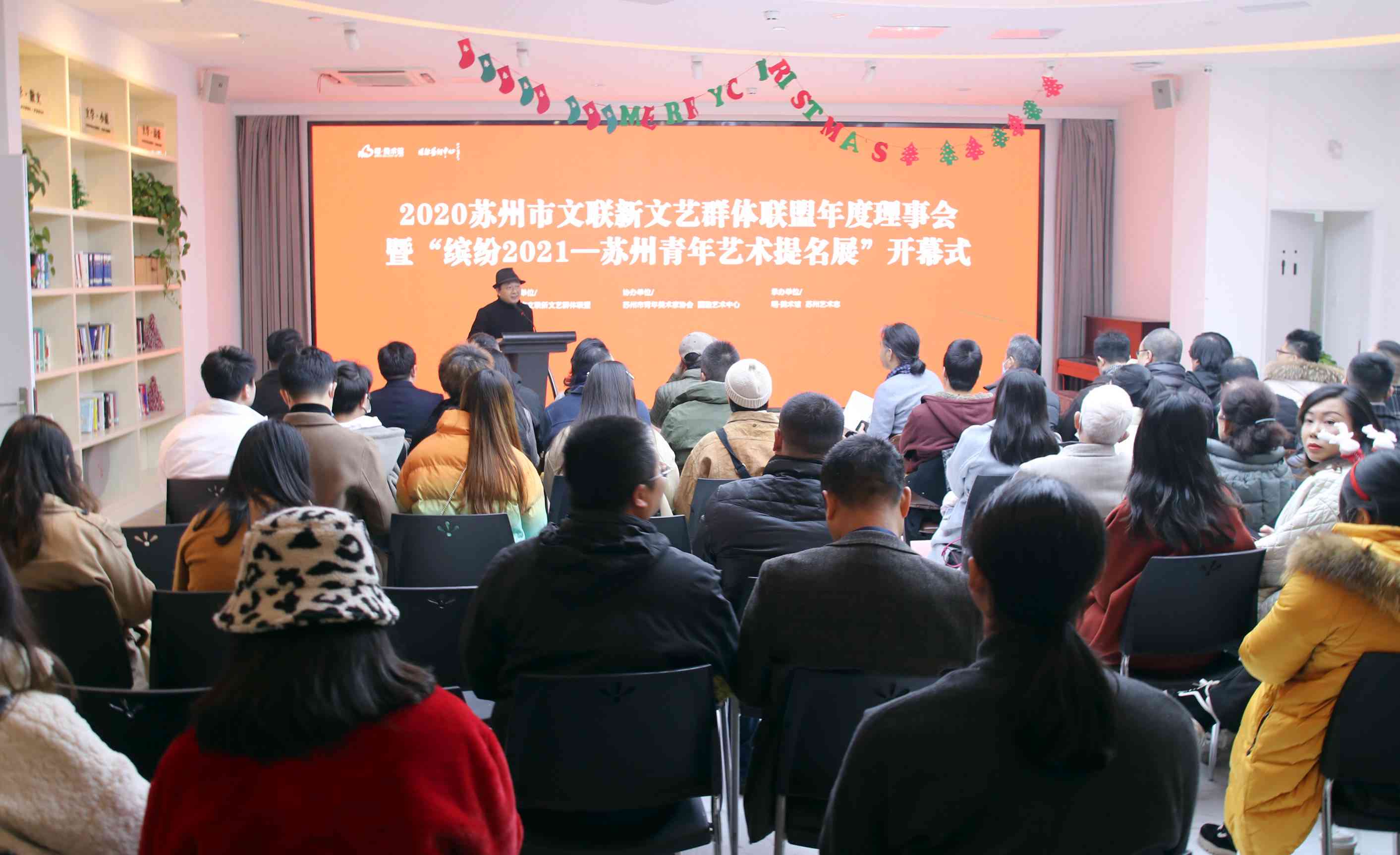 探索与创新：艺术创作领域的人才培育与创作实践