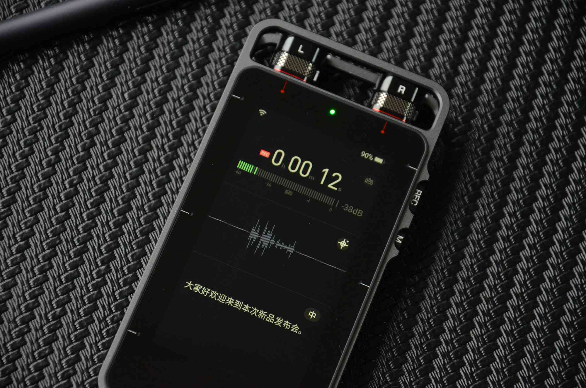 利用AI技术高效撰写翻译实践报告论文指导策略与实践分析