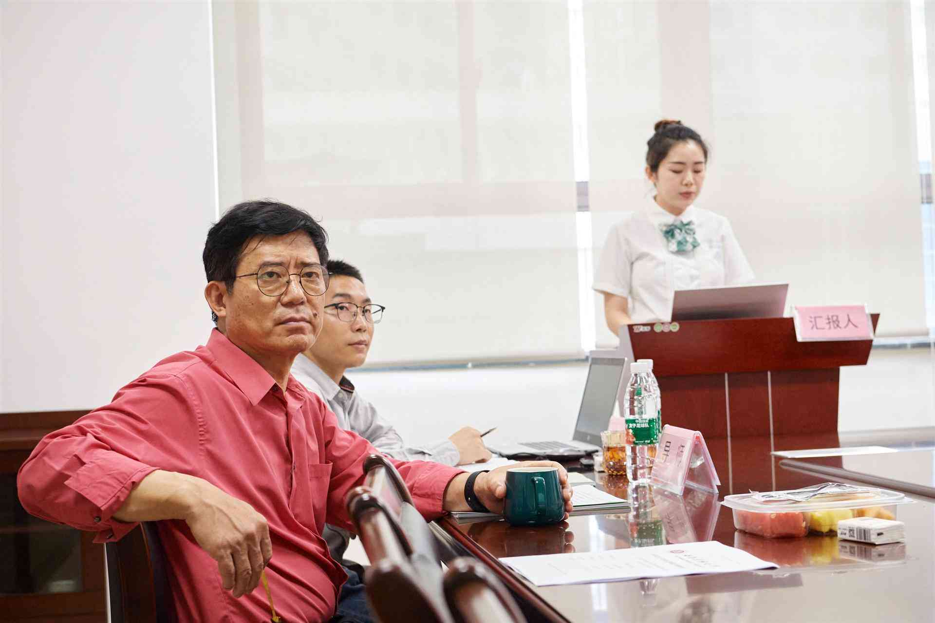 答辩论文写作全攻略：从构思到完美呈现的完整指导流程
