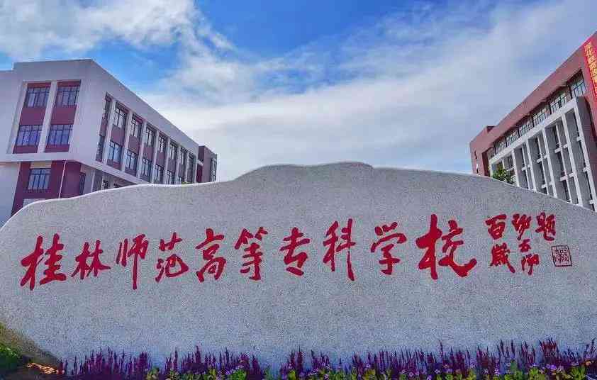 AI赋能：深度挖掘老房子的记忆与情感故事，探索怀旧时光