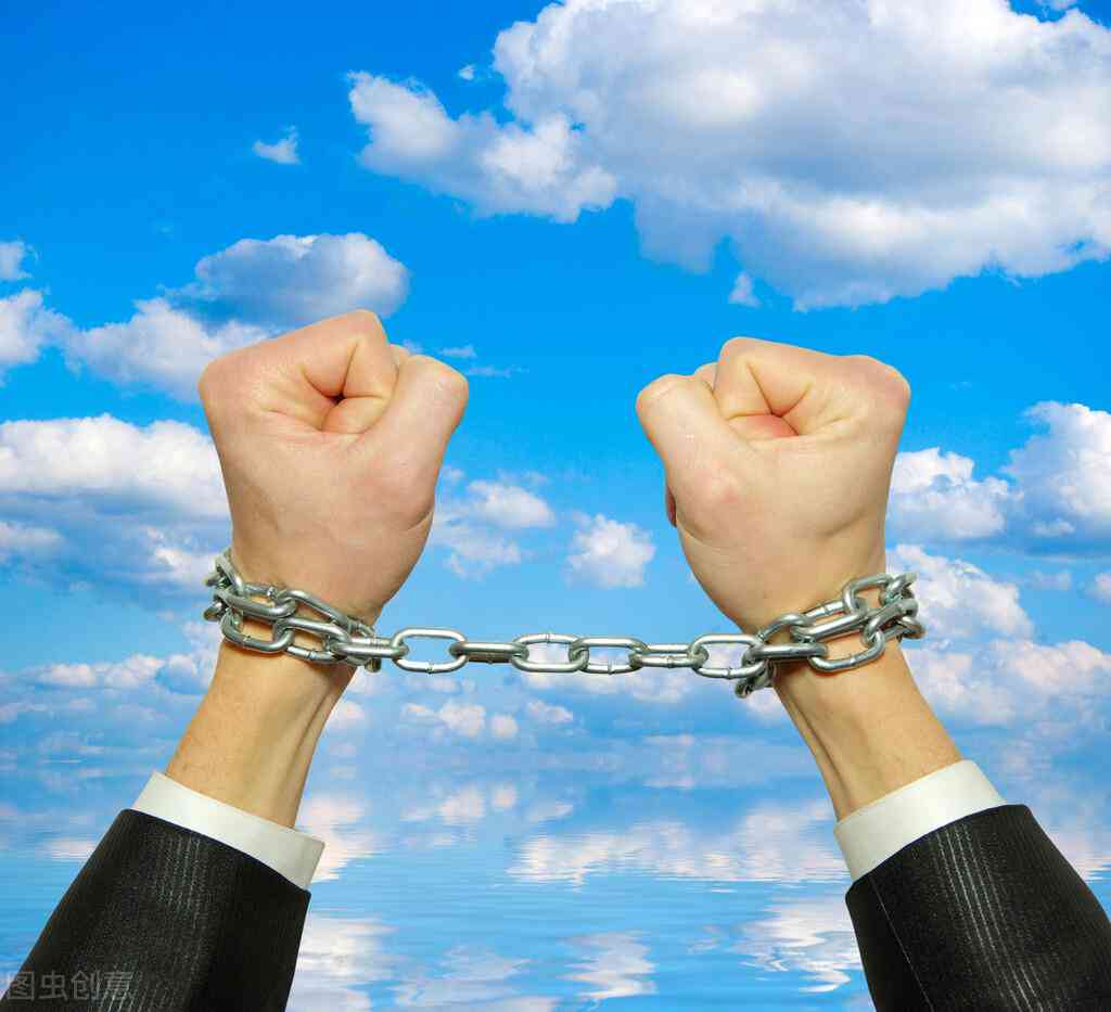 探讨犯罪行为与工伤等级认定的关联及法律标准解析