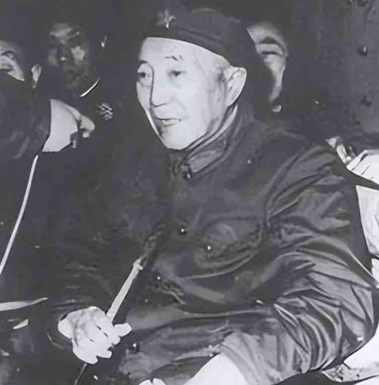 员工因病索赔：生病时能否向公司提出赔偿要求？